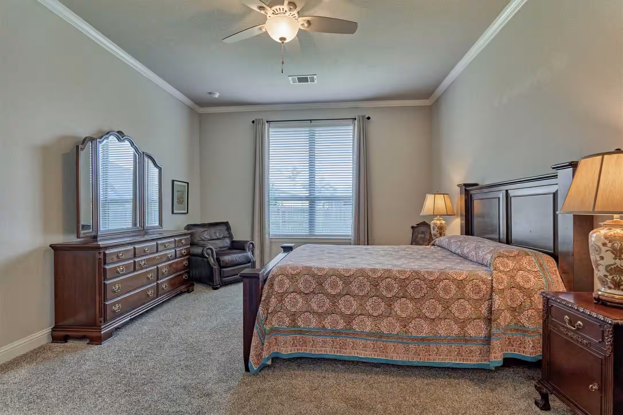 Photo 4 of 9816 Sweet Flag Court, Conroe, TX
