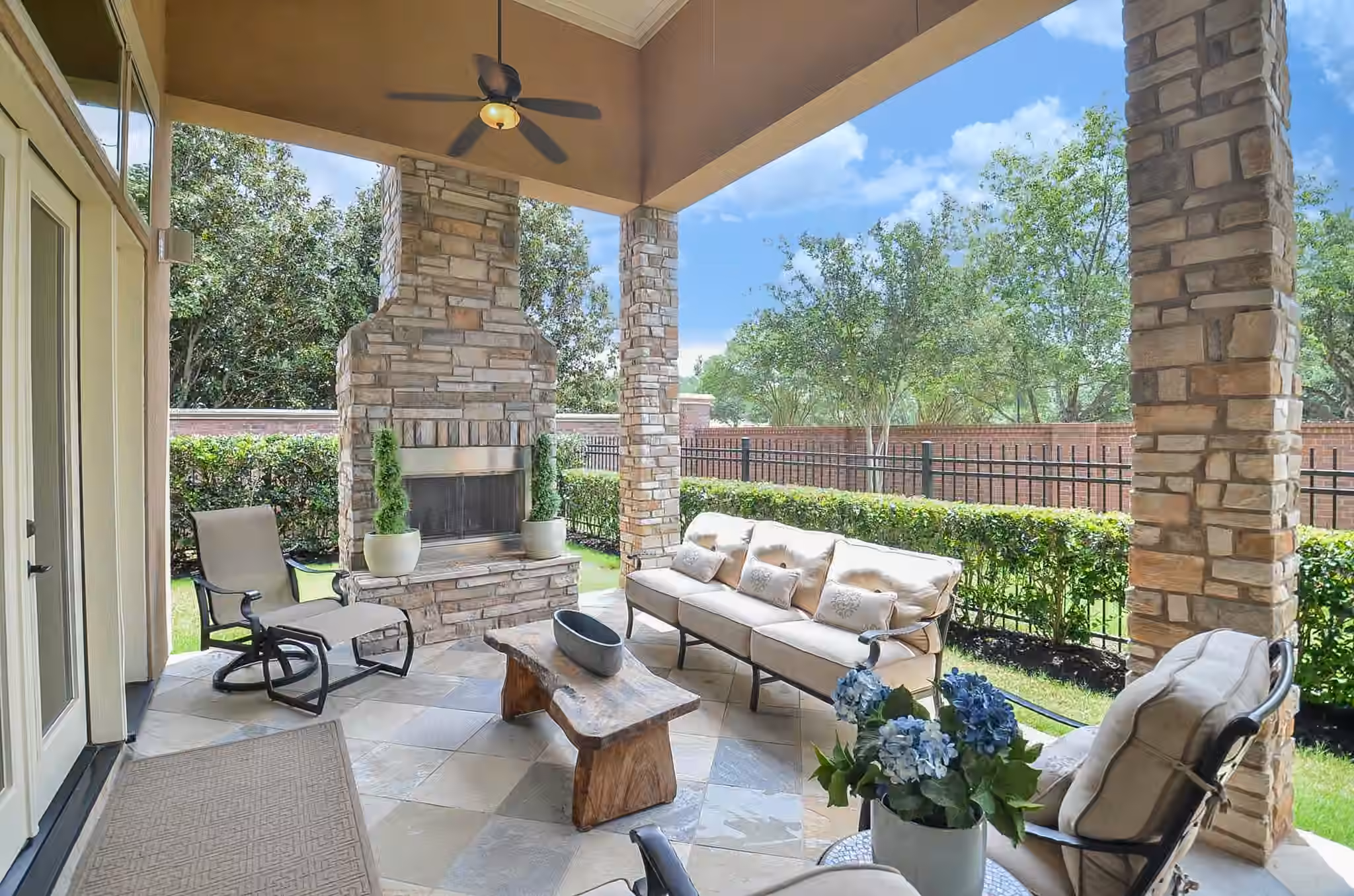 Photo of 1102 Oyster Bank Circle, Sugar Land, TX 77478