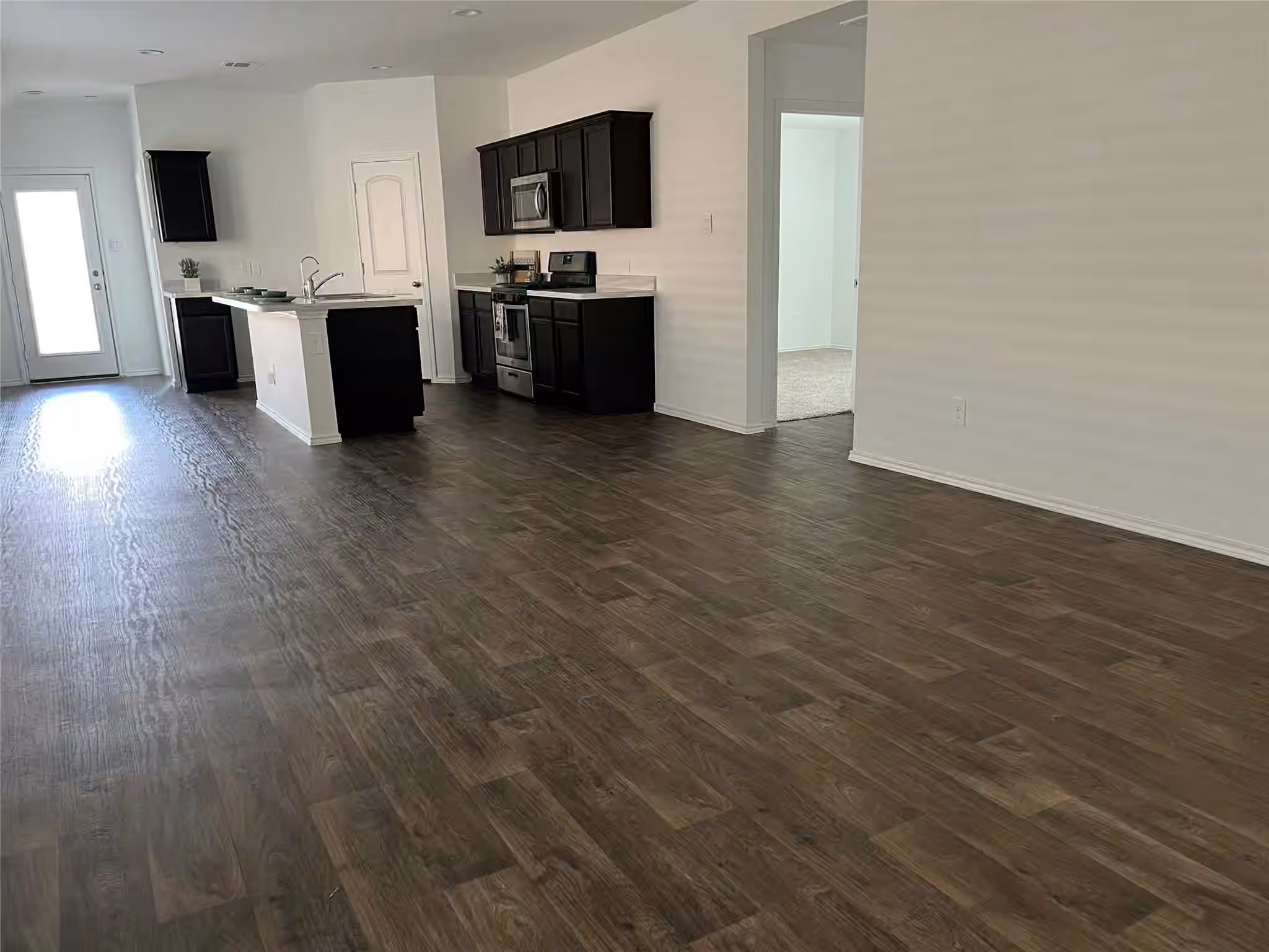 Photo 5 of 16818 Short Pines Drive, Conroe, TX