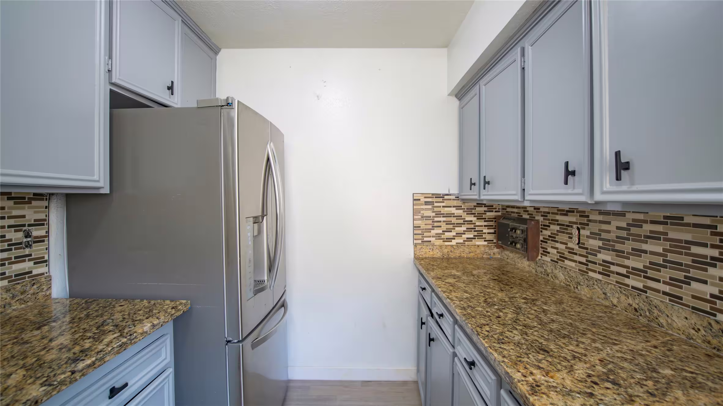 Photo 5 of 10662 Bexley Drive, Houston, TX
