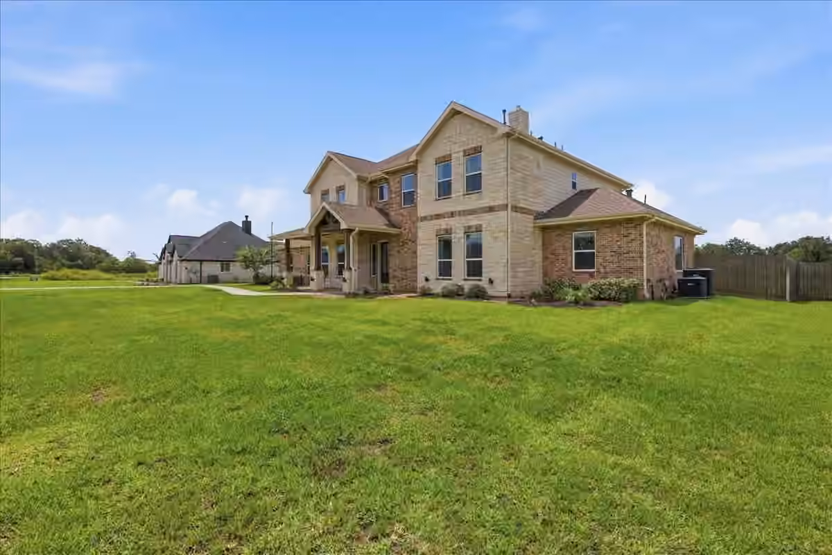 Photo 3 of 6842 Cherry Bayou Drive, Baytown, TX