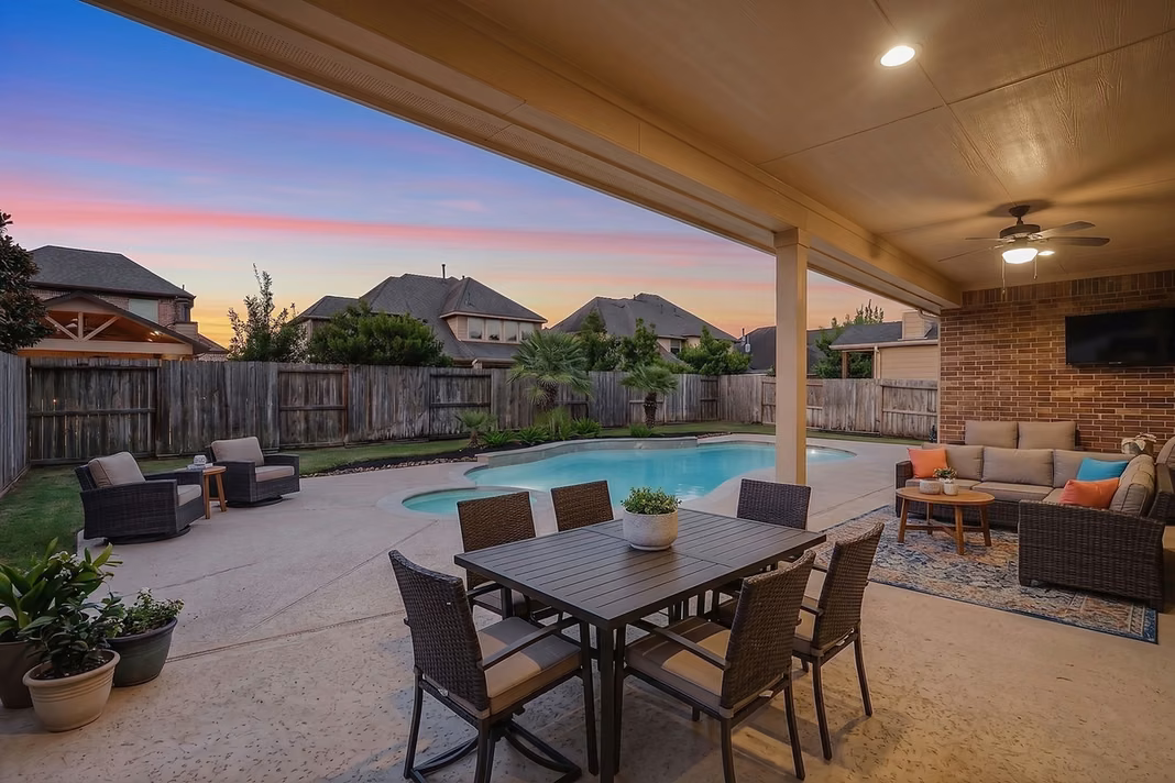 Photo 5 of 27418 Windcrest Key Lane, Fulshear, TX