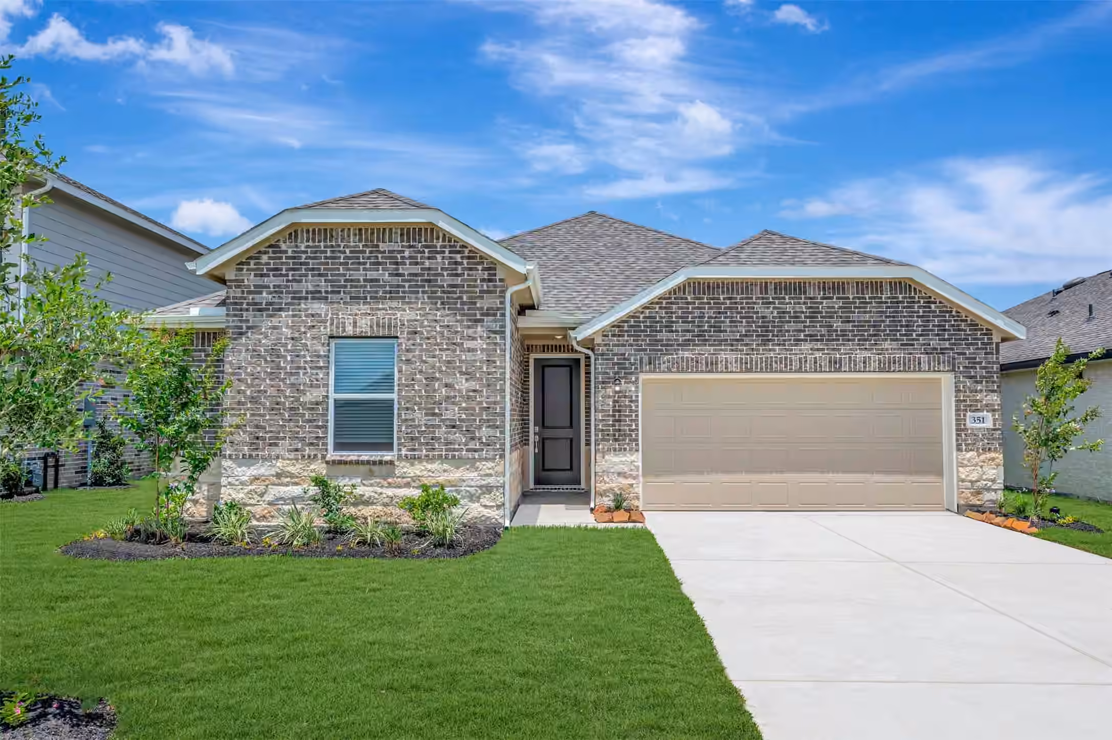 Photo 2 of 351 West Rose Marie Lane, Montgomery, TX