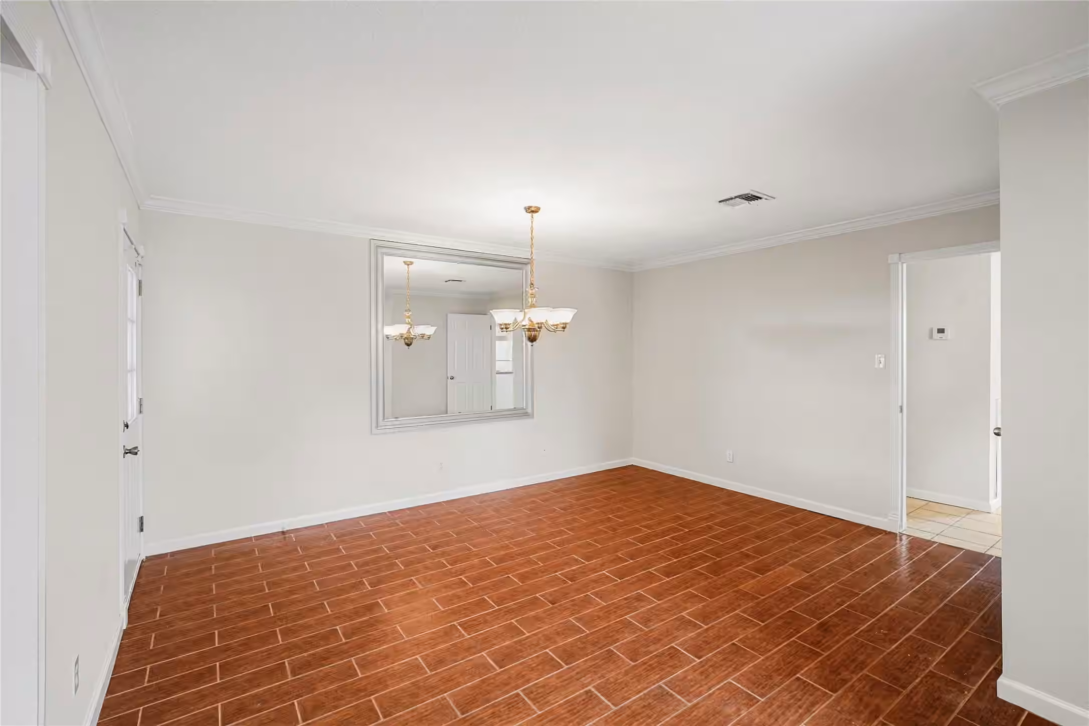Photo 5 of 15903 Seven Springs Drive, Houston, TX