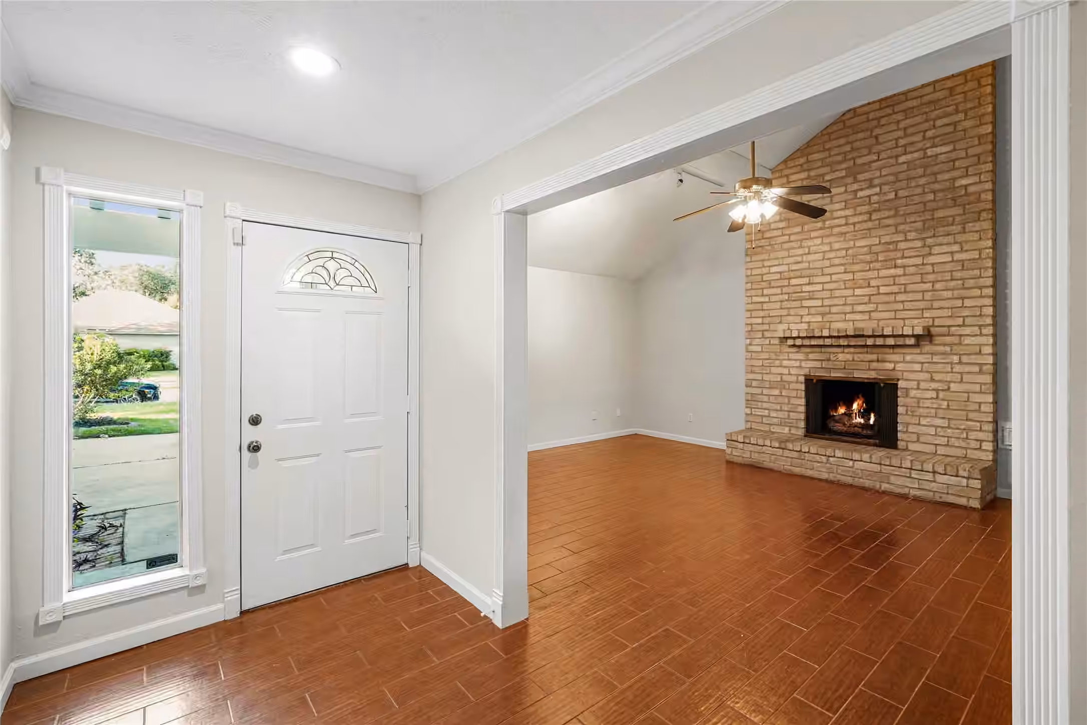 Photo 6 of 15903 Seven Springs Drive, Houston, TX