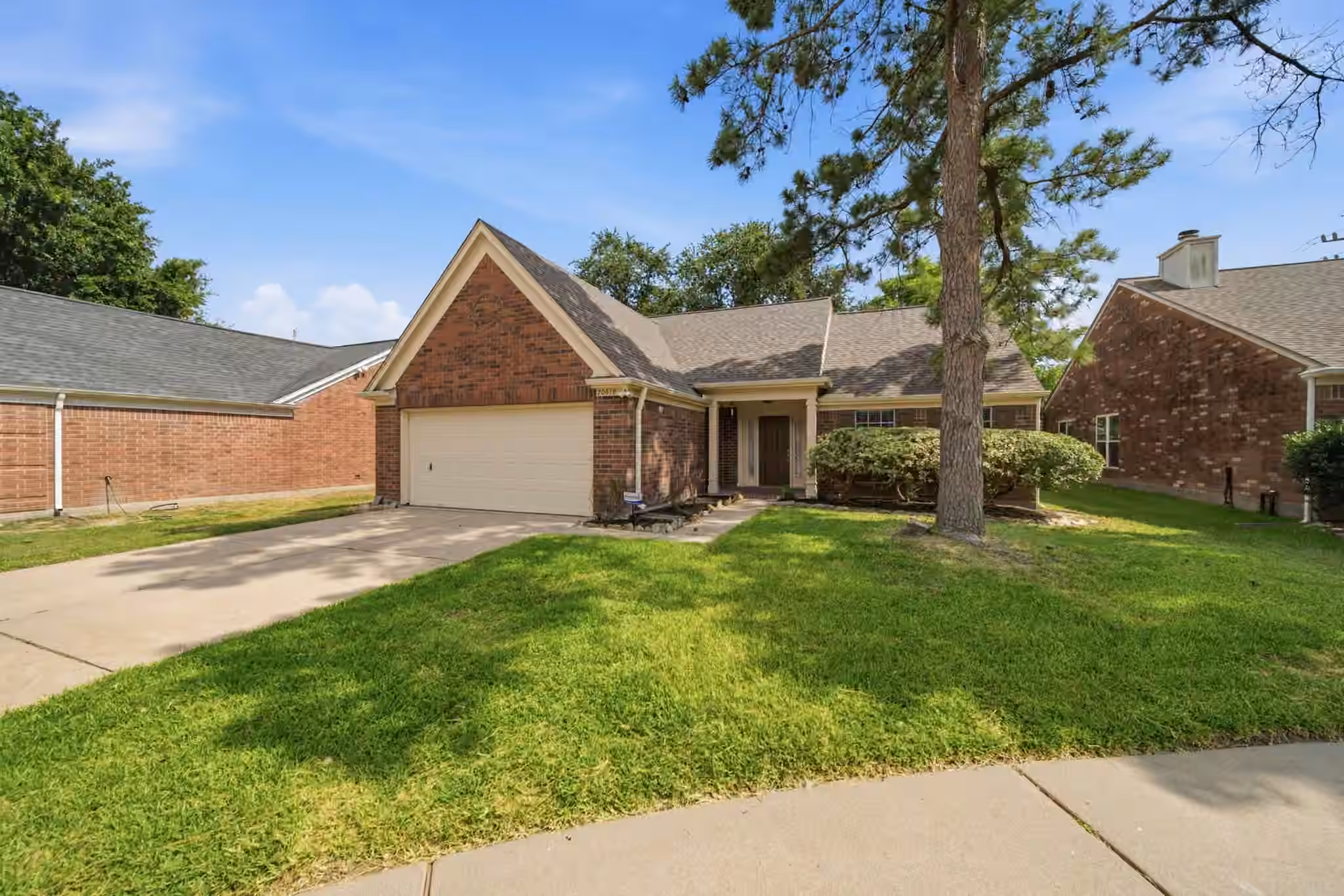 Photo 2 of 20619 Apache Lake Drive, Katy, TX