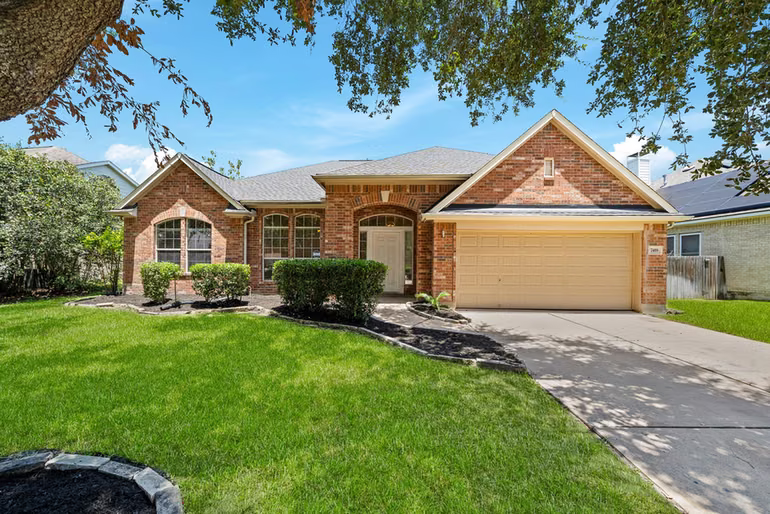 Photo 3 of 7418 Parkcross Place, Cypress, TX