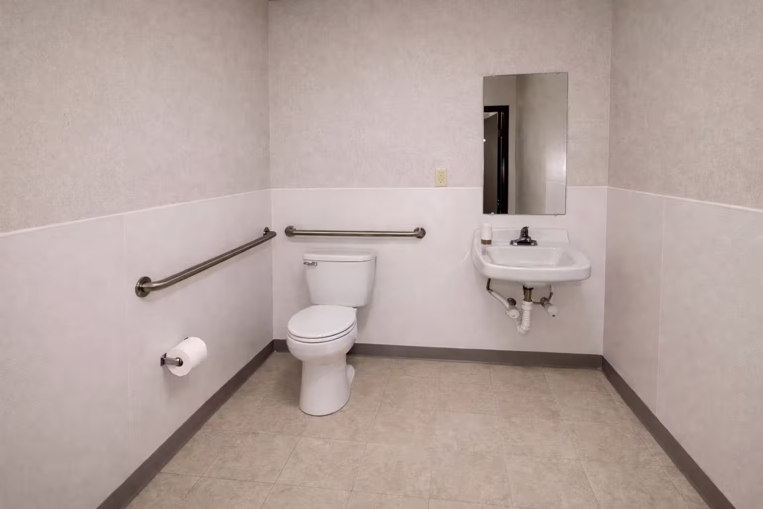 Photo 5 of 817 Walnut, Wharton, TX