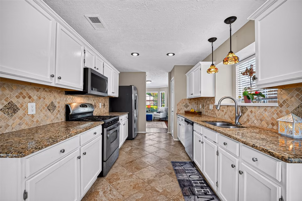 Photo 2 of 2124 Bennigan Street, League City, TX