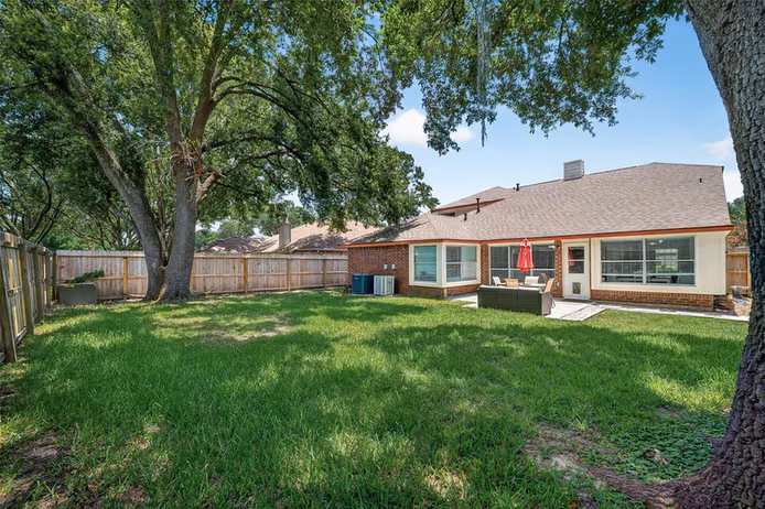 Photo 3 of 2124 Bennigan Street, League City, TX