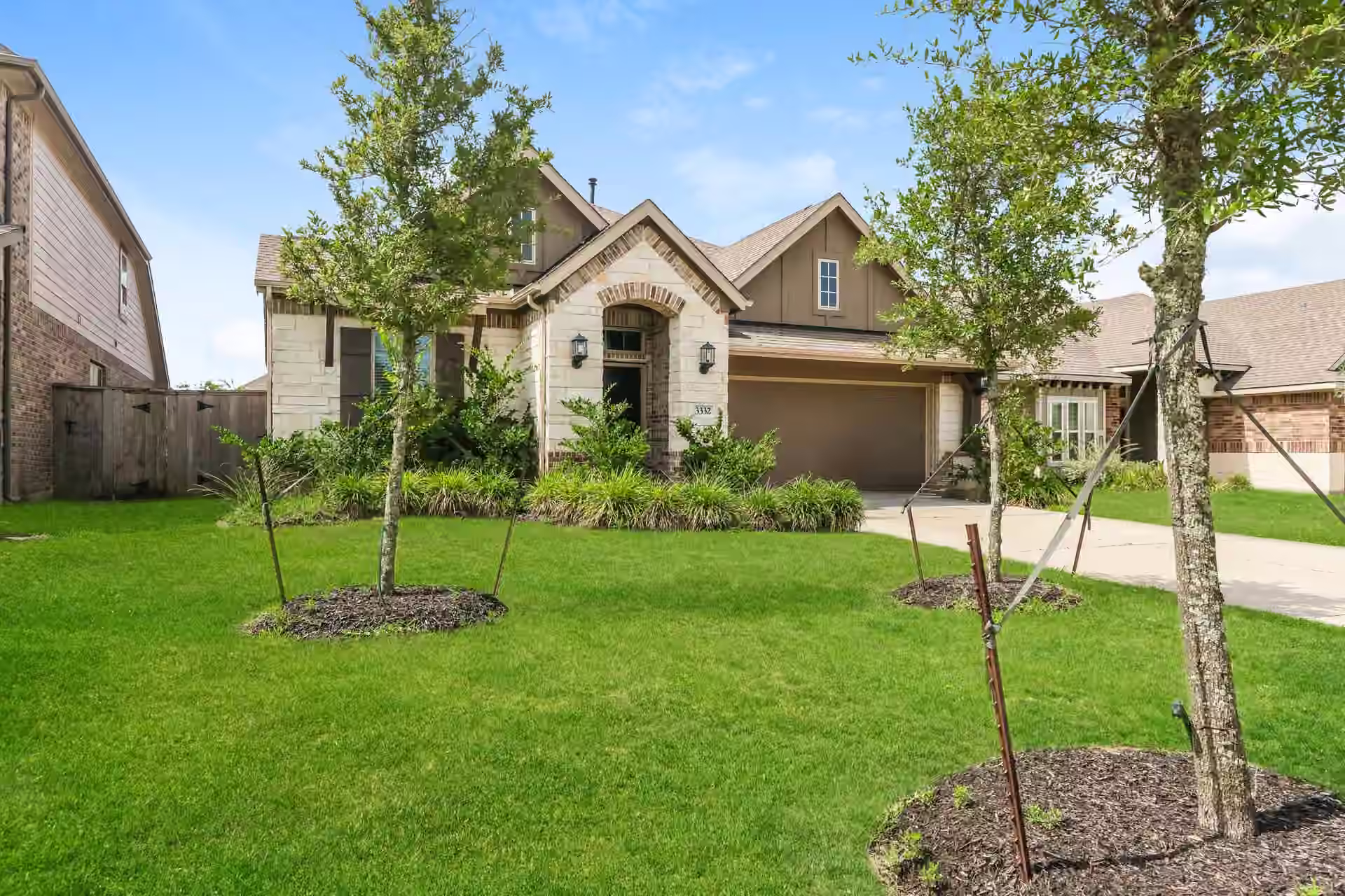 Photo 2 of 3332 Rolling View Court, Conroe, TX