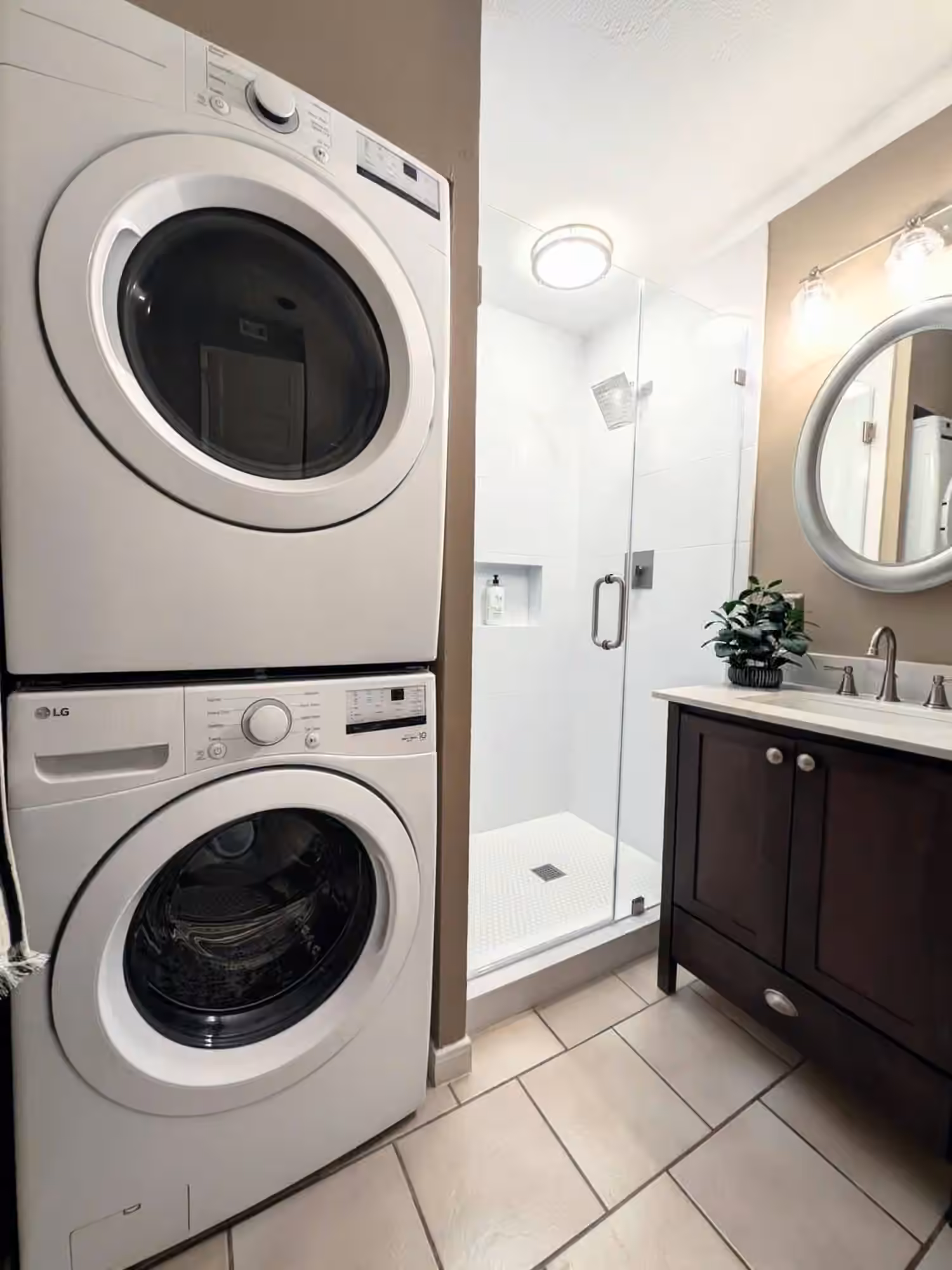 Photo 6 of 4040 San Felipe Street 211, Houston, TX