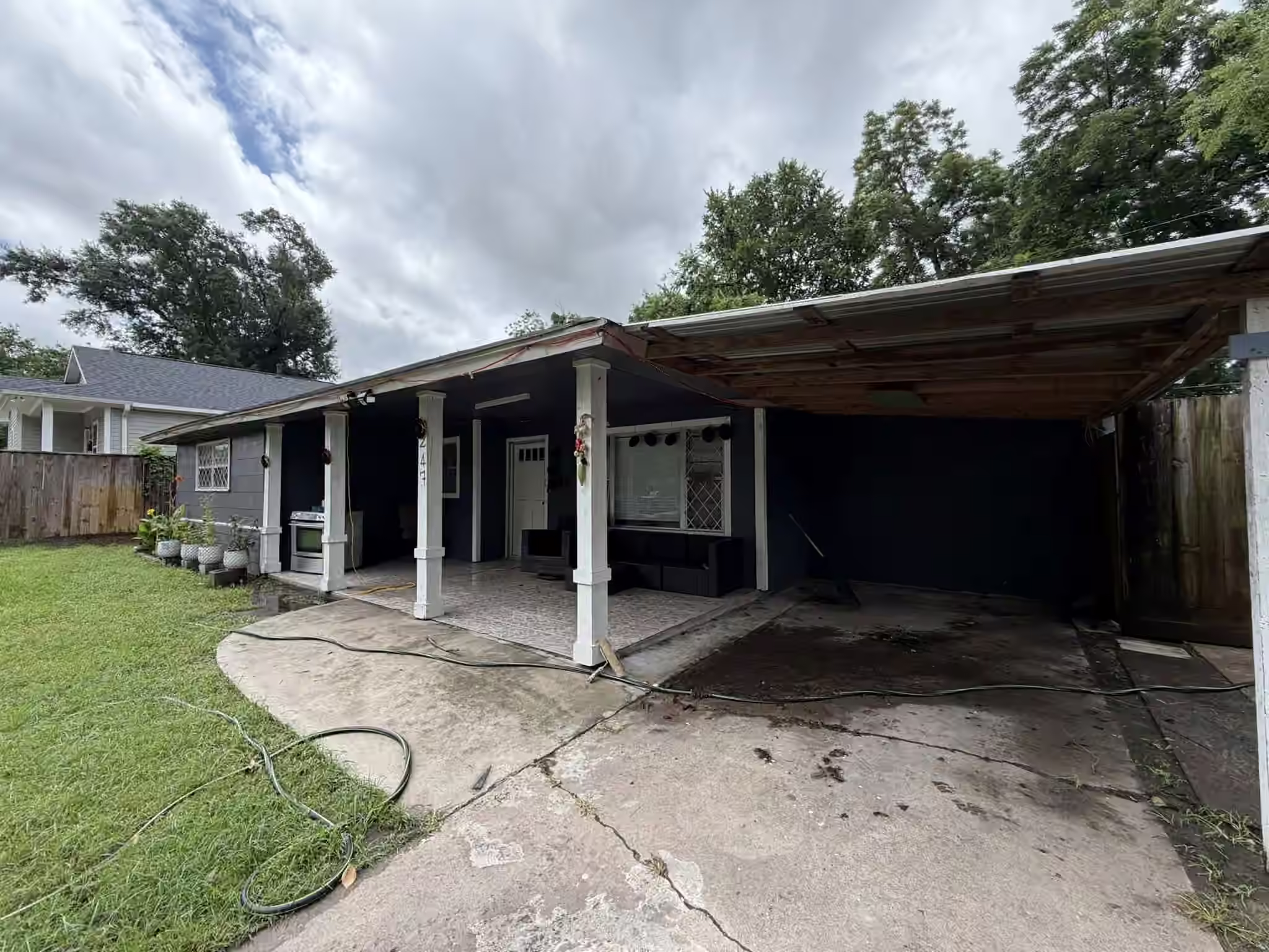 Photo 2 of 247 Hohldale Street, Houston, TX