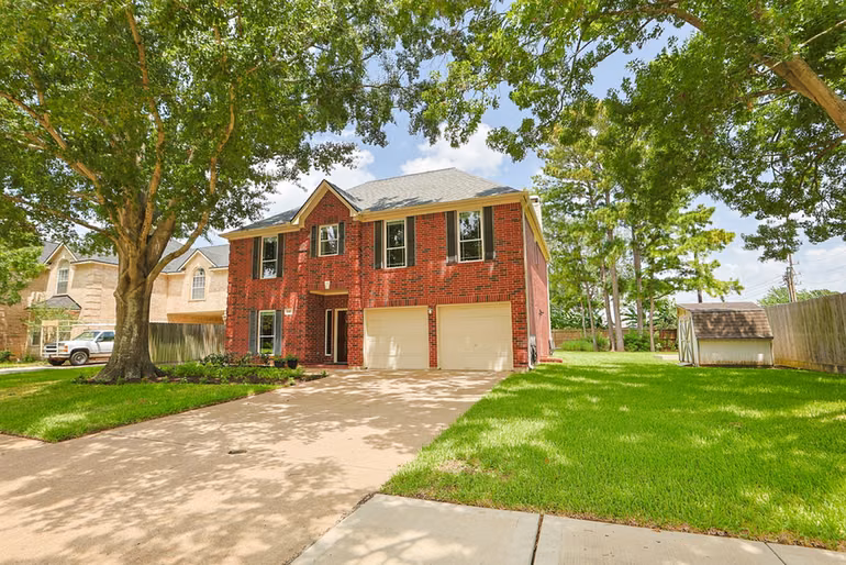 Photo 3 of 611 Governors Place Drive, Katy, TX