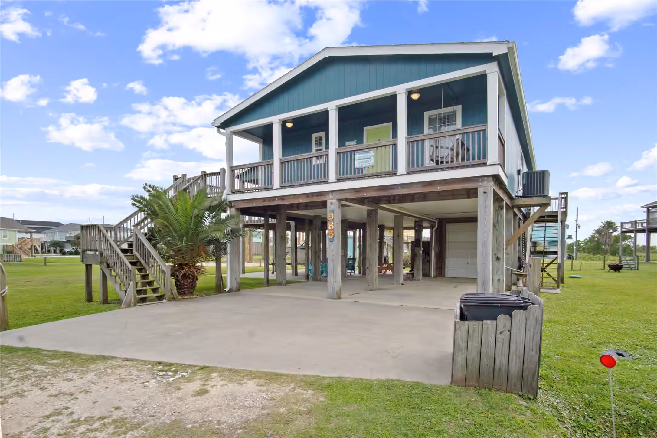 Photo 4 of 983 Driftwood Drive, Crystal Beach, TX