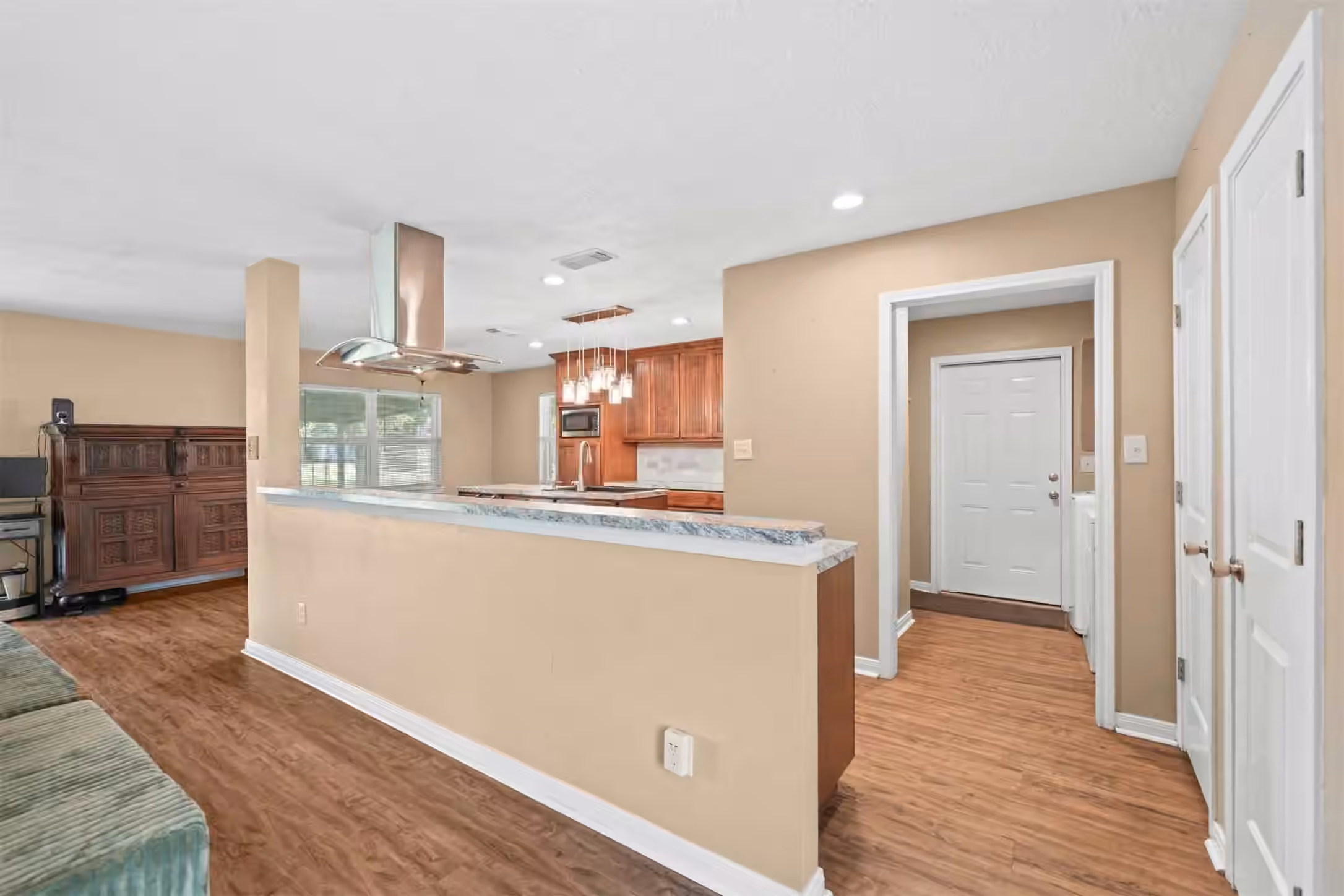 Photo 6 of 17330 Wellborne Road, Pearland, TX