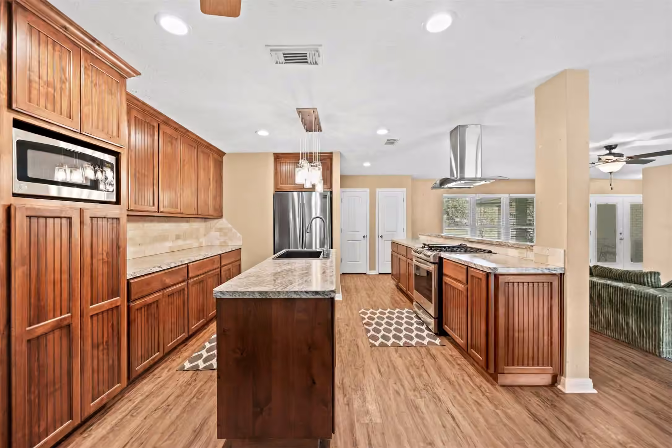 Photo 7 of 17330 Wellborne Road, Pearland, TX