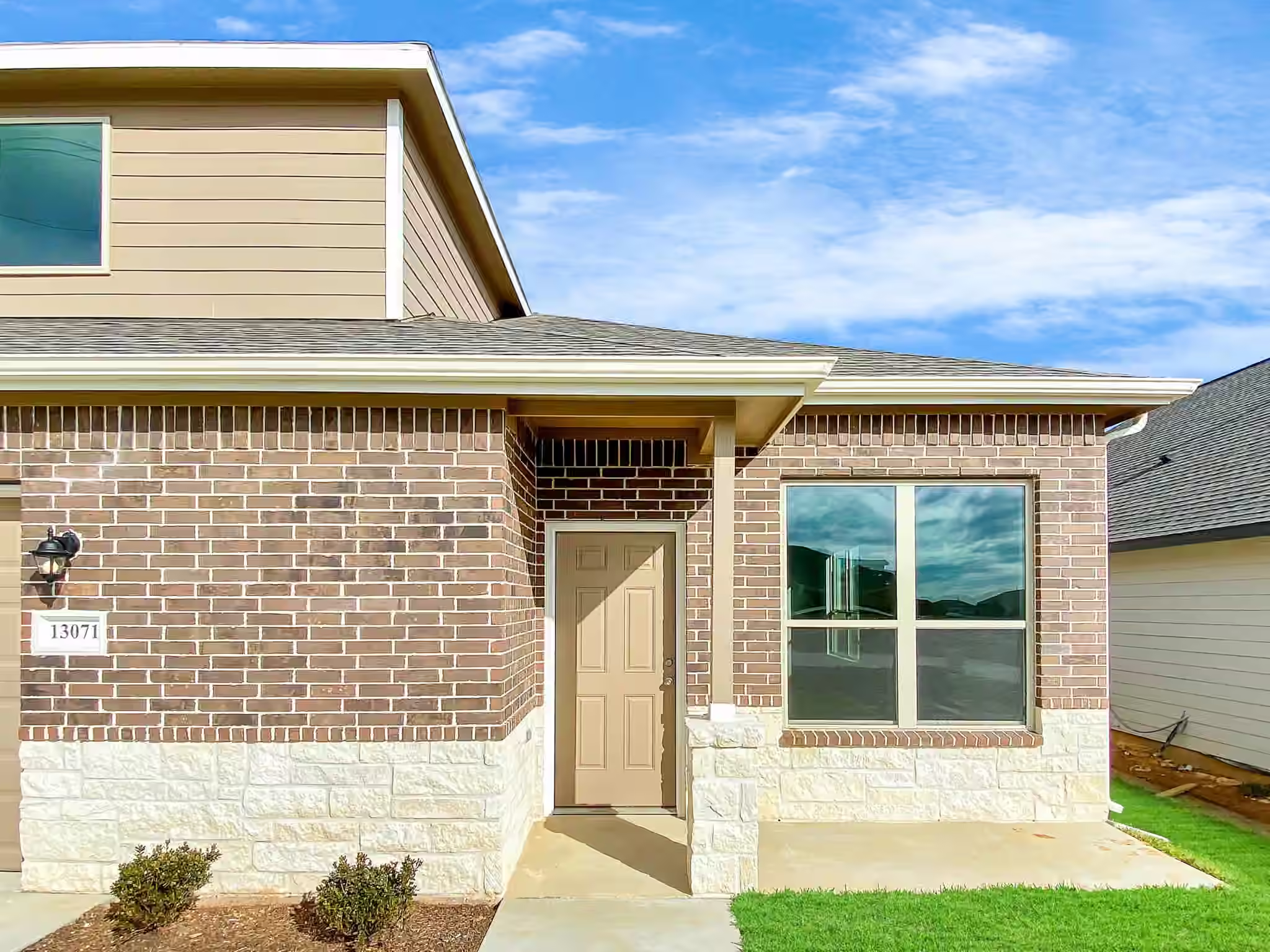 Photo 4 of 13071 Clearview Drive, Willis, TX