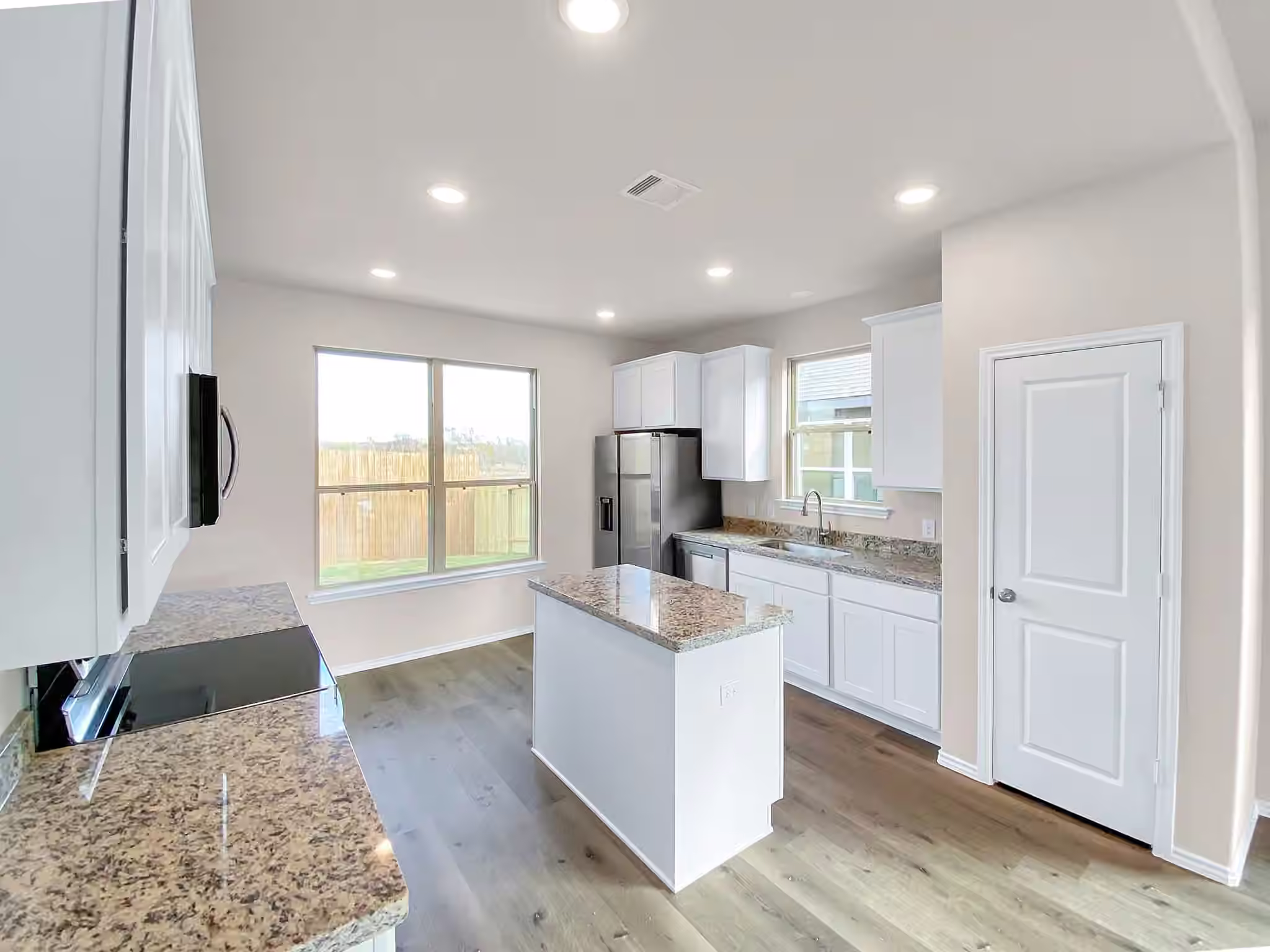 Photo 7 of 13071 Clearview Drive, Willis, TX