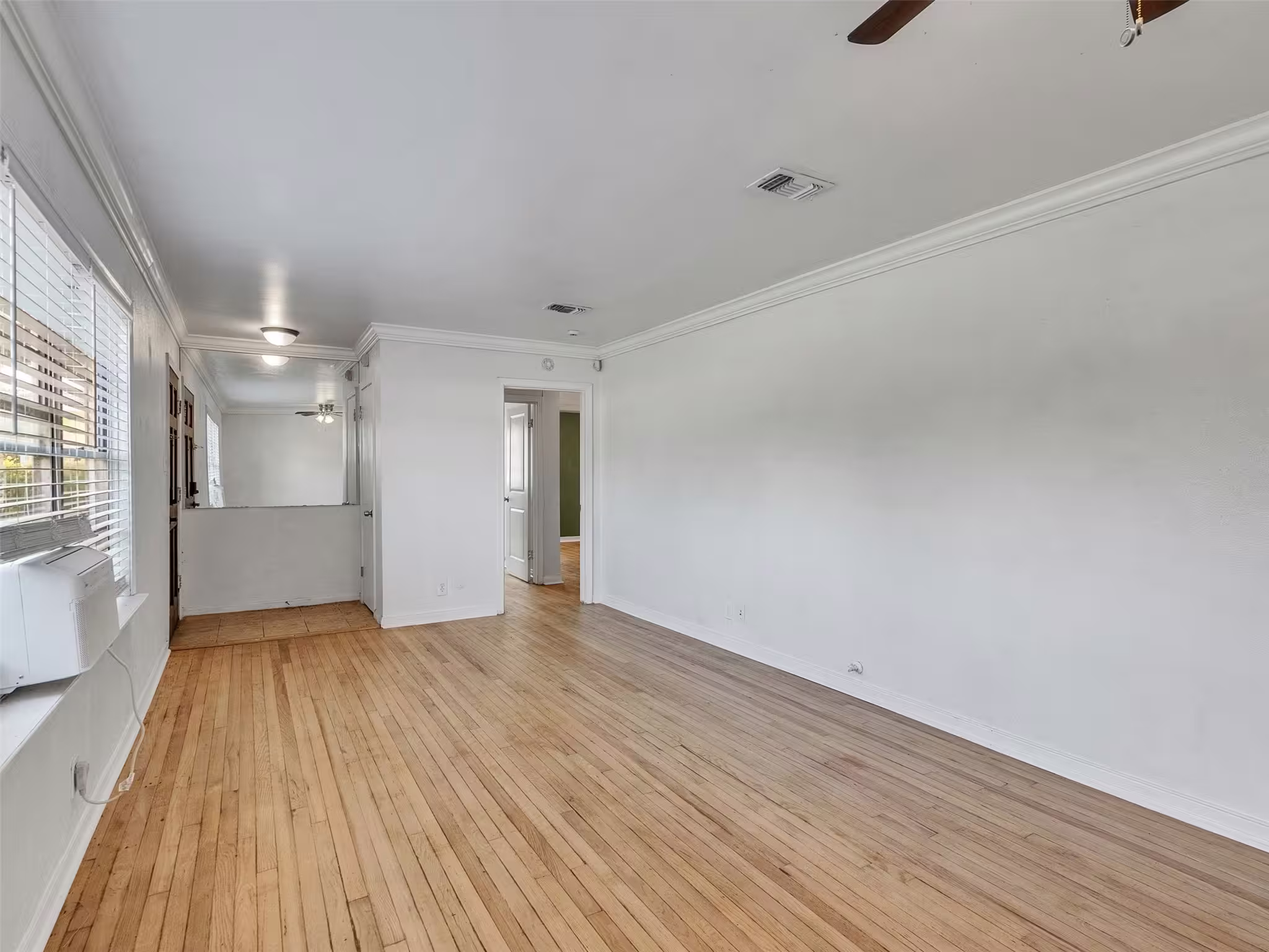 Photo 4 of 6942 Peyton Street, Houston, TX