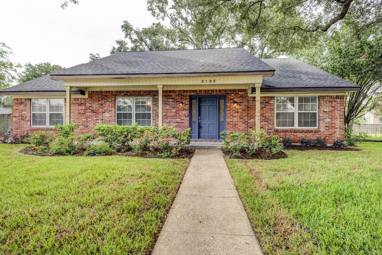 Photo 2 of 5103 Donna Lynn Court, Houston, TX
