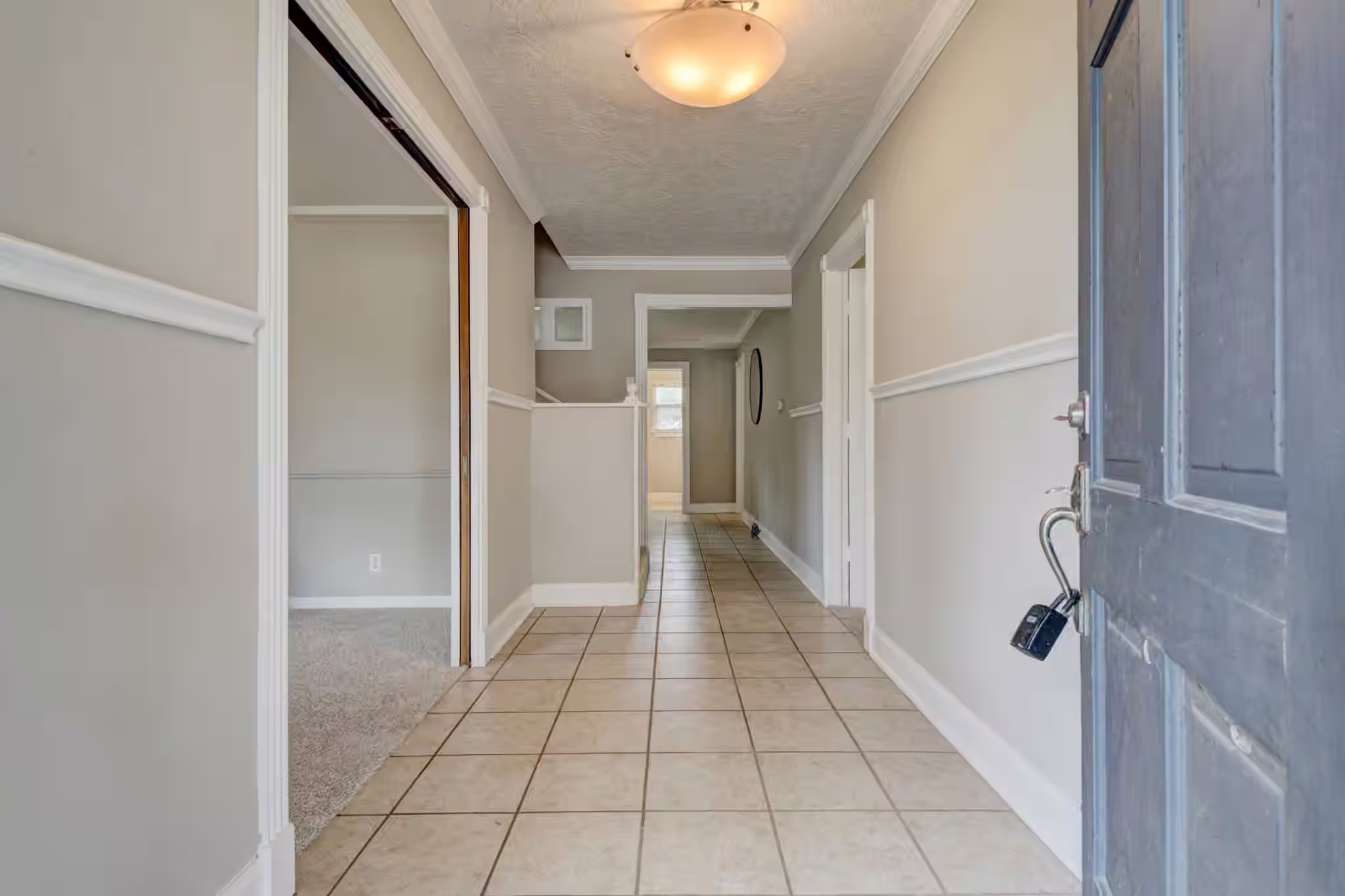 Photo 4 of 5103 Donna Lynn Court, Houston, TX