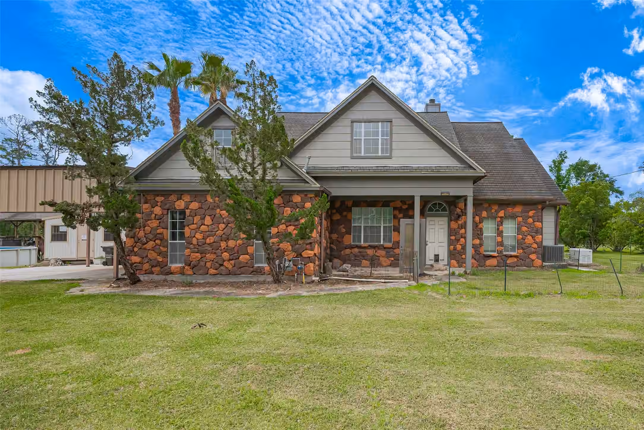 Photo 2 of 2499 Southline Road, Conroe, TX