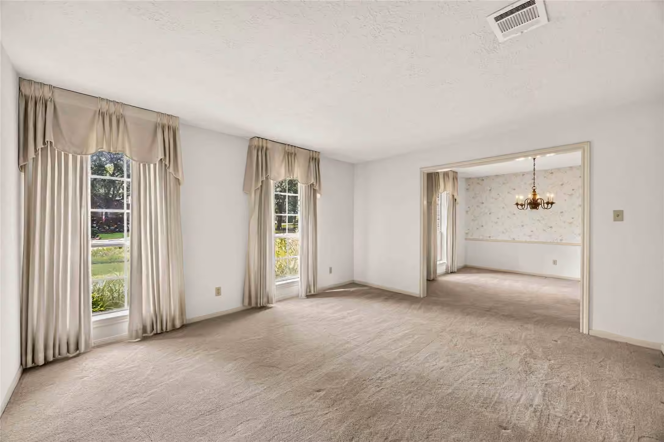 Photo 5 of 6302 Meadowtrace Drive, Spring, TX