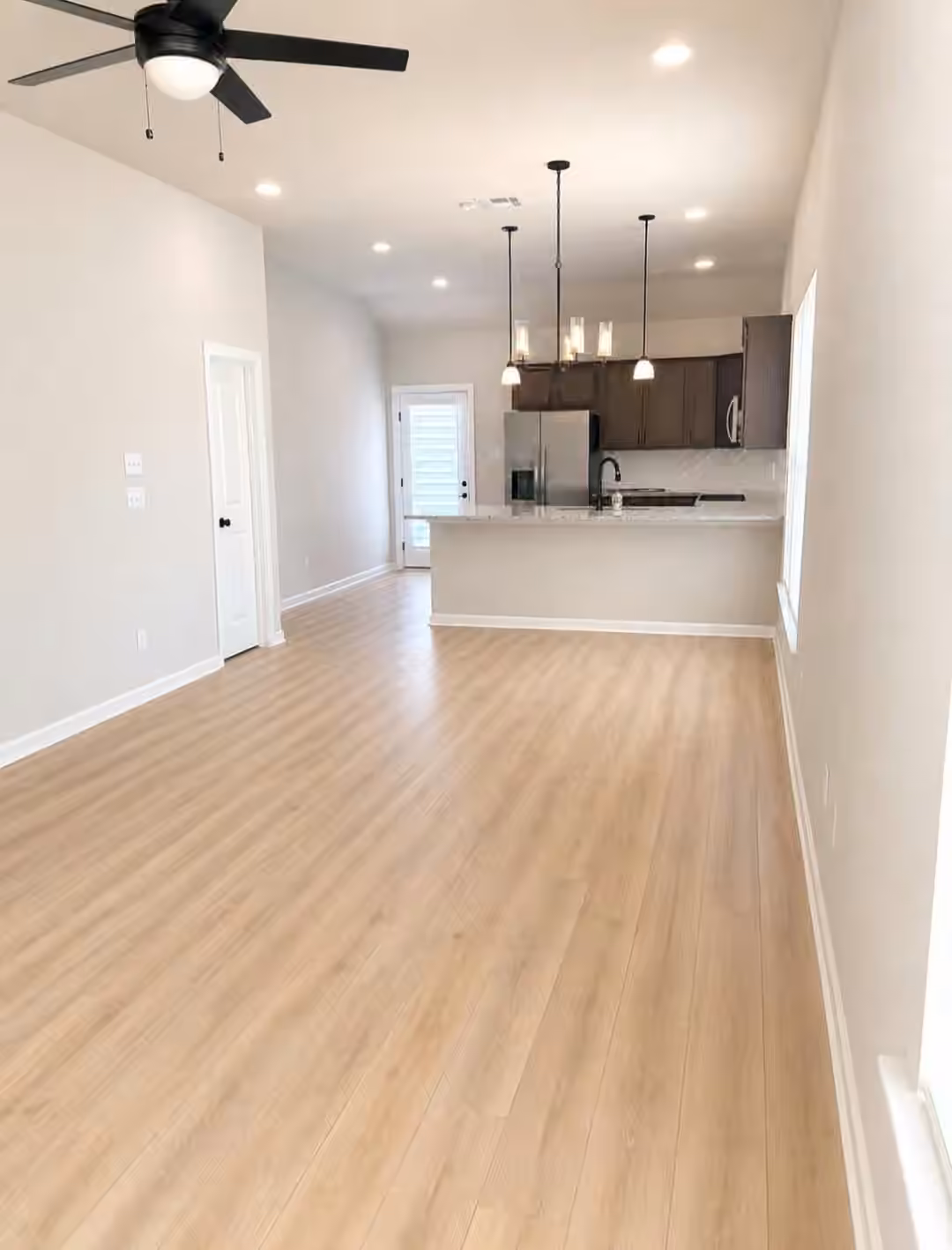 Photo 2 of 10906 Tawny Ridge, Beasley, TX