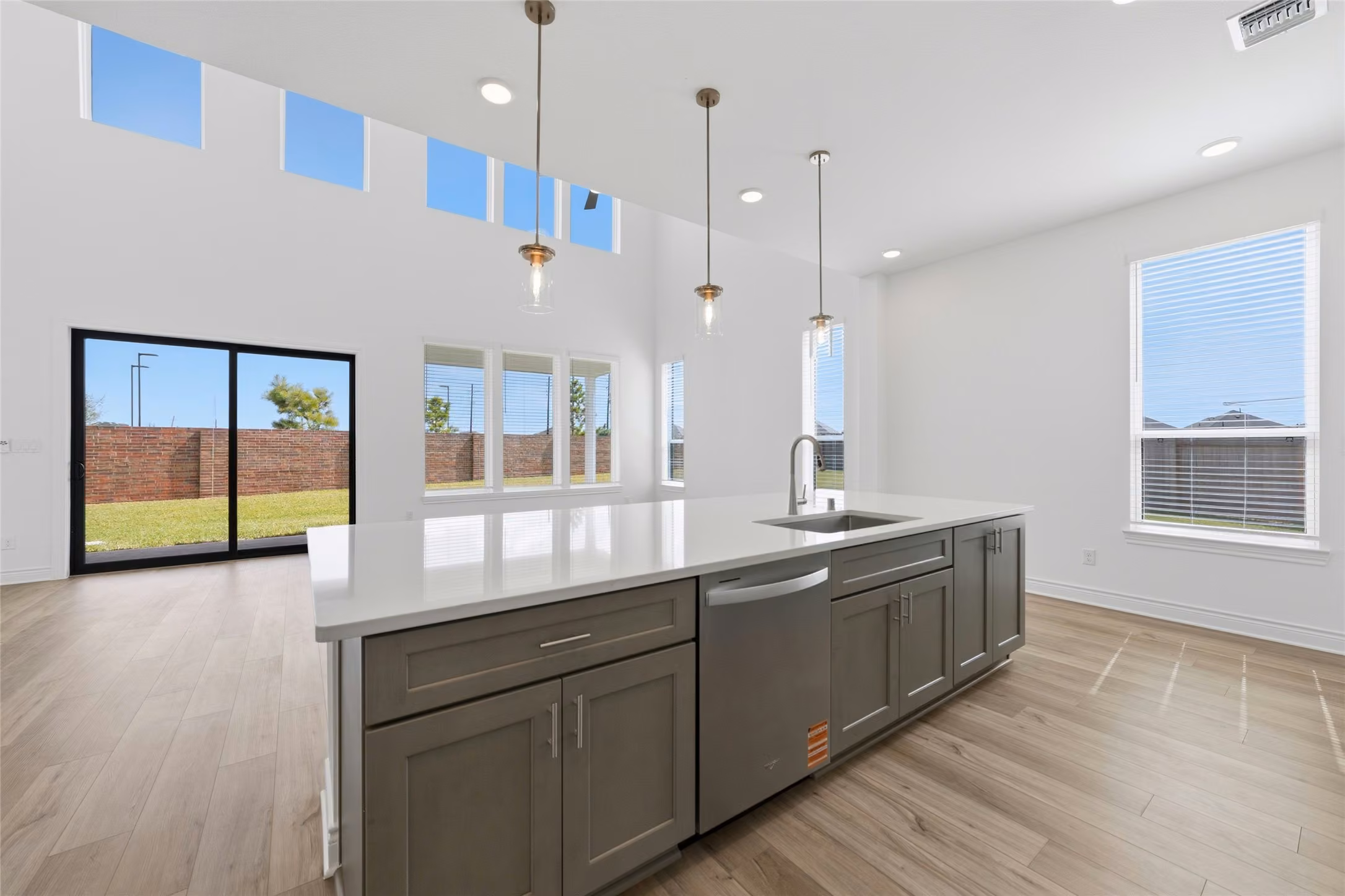 Photo 7 of 25202 Bamburgh Drive, Katy, TX