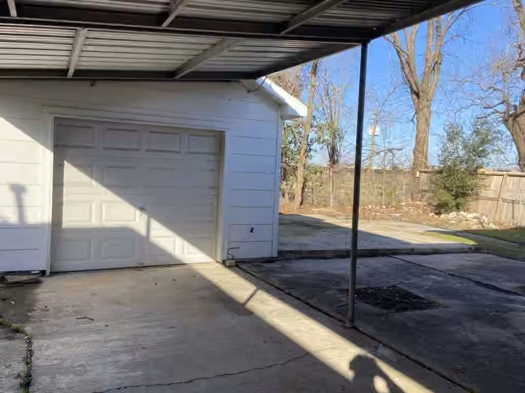 Photo 3 of 2627 Stevens Street, Houston, TX