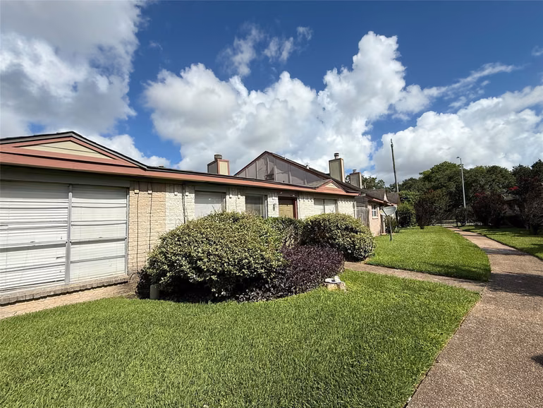 Photo 5 of 7943 W Airport Boulevard, Houston, TX