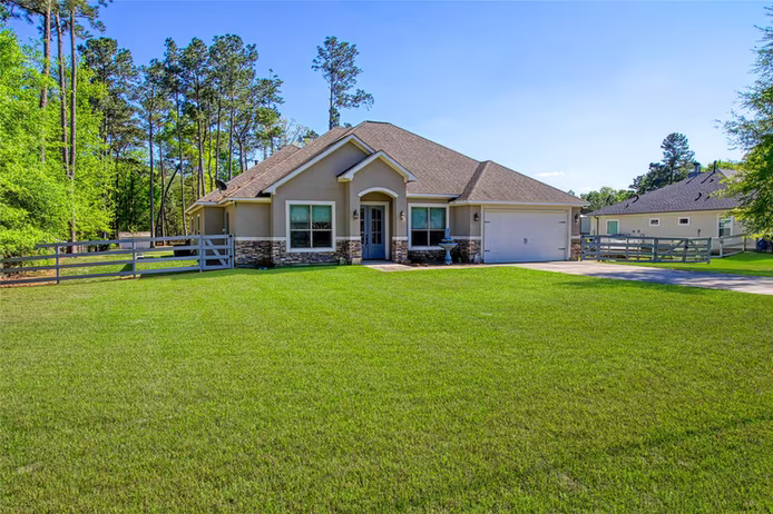 Photo 3 of 27684 Rio Blanco Drive, Splendora, TX