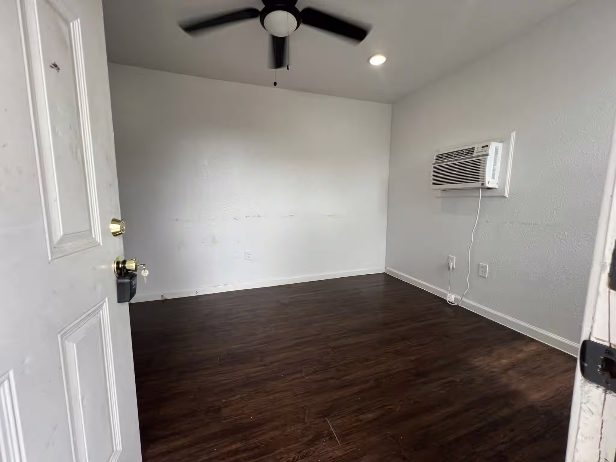 Photo 2 of 2117 Russell Street, Houston, TX
