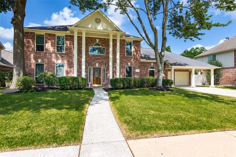 Photo of 16410 Avenplace Road, Tomball, TX