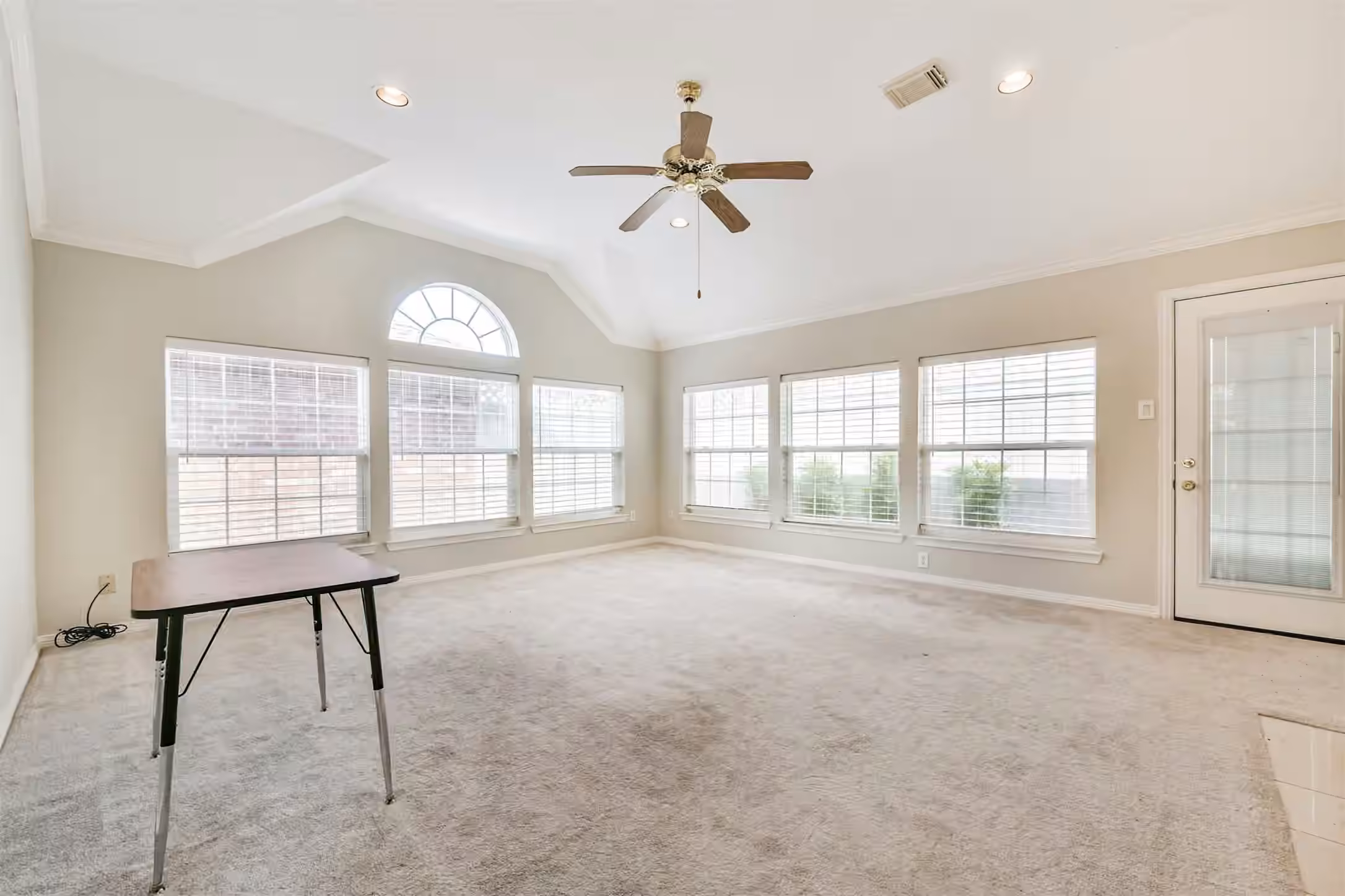 Photo 5 of 314 Parkwood Village Drive, Friendswood, TX