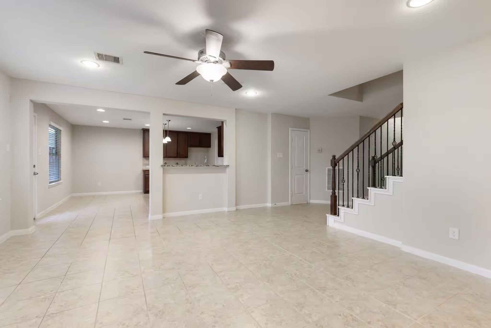Photo 7 of 7130 Edwanna Lane, Spring, TX
