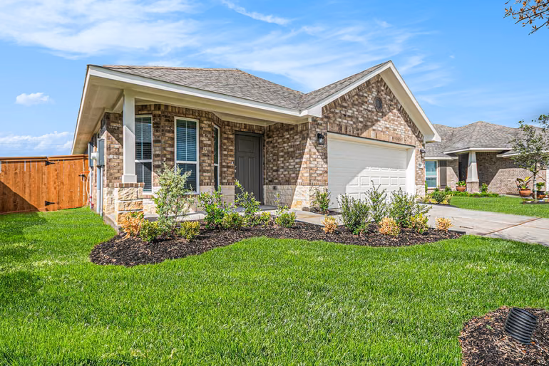 Photo 2 of 13223 Silver Egret Lane, Texas City, TX