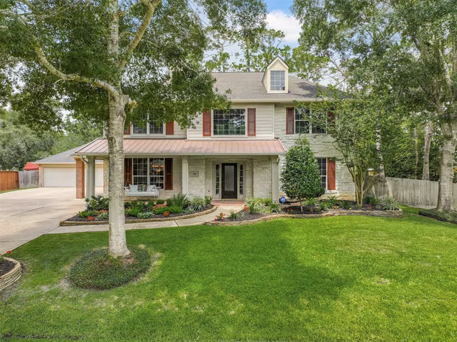 Photo of 503 Shadywood Drive, Friendswood, TX 77546