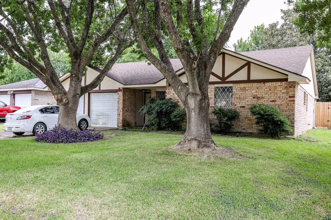 Photo 3 of 1354 Tenderden Drive, Channelview, TX