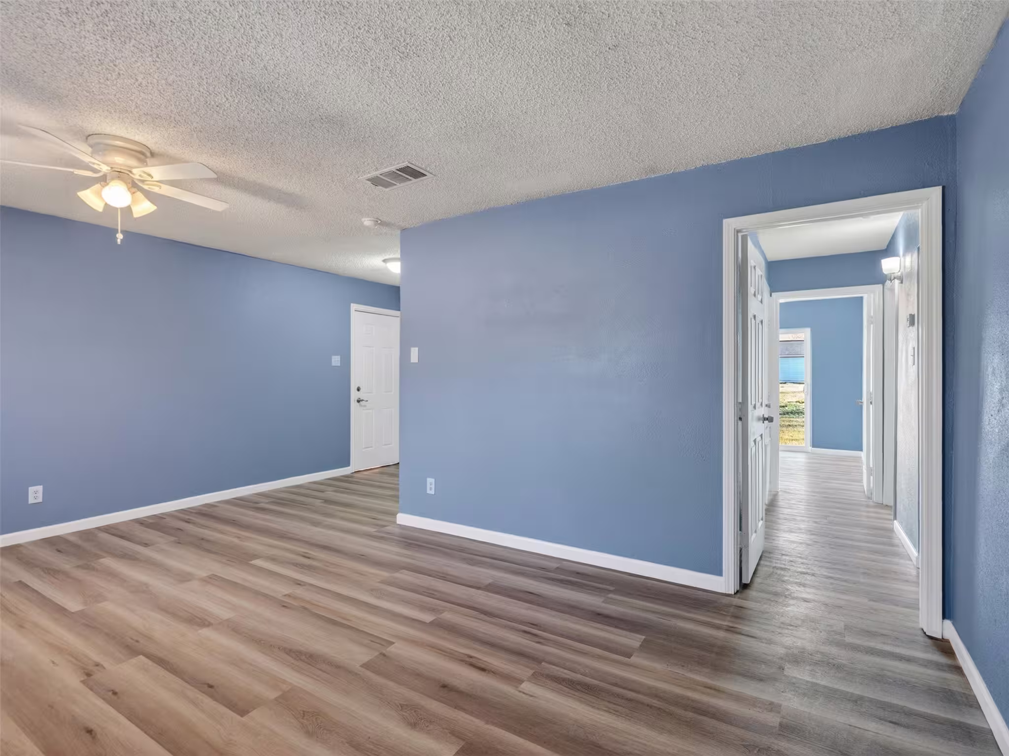 Photo 2 of 2613 Timber Drive, Dickinson, TX