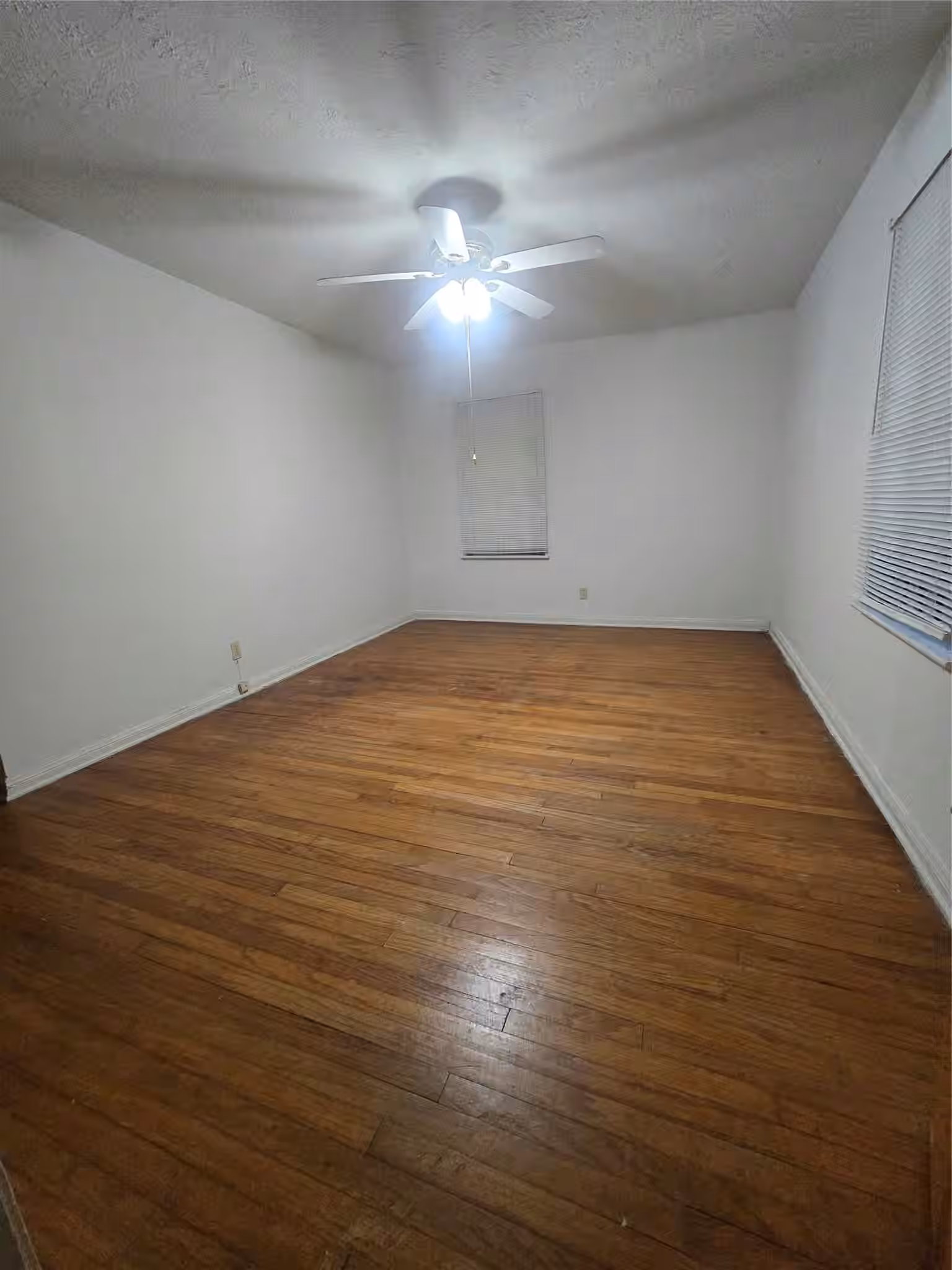 Photo 7 of 5659 Westover Street, Houston, TX