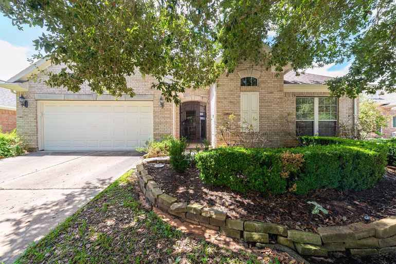 Photo 2 of 24922 Cinco Manor Lane, Katy, TX