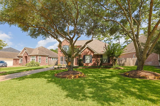 Photo 5 of 15602 Chapel Lake Drive, Cypress, TX
