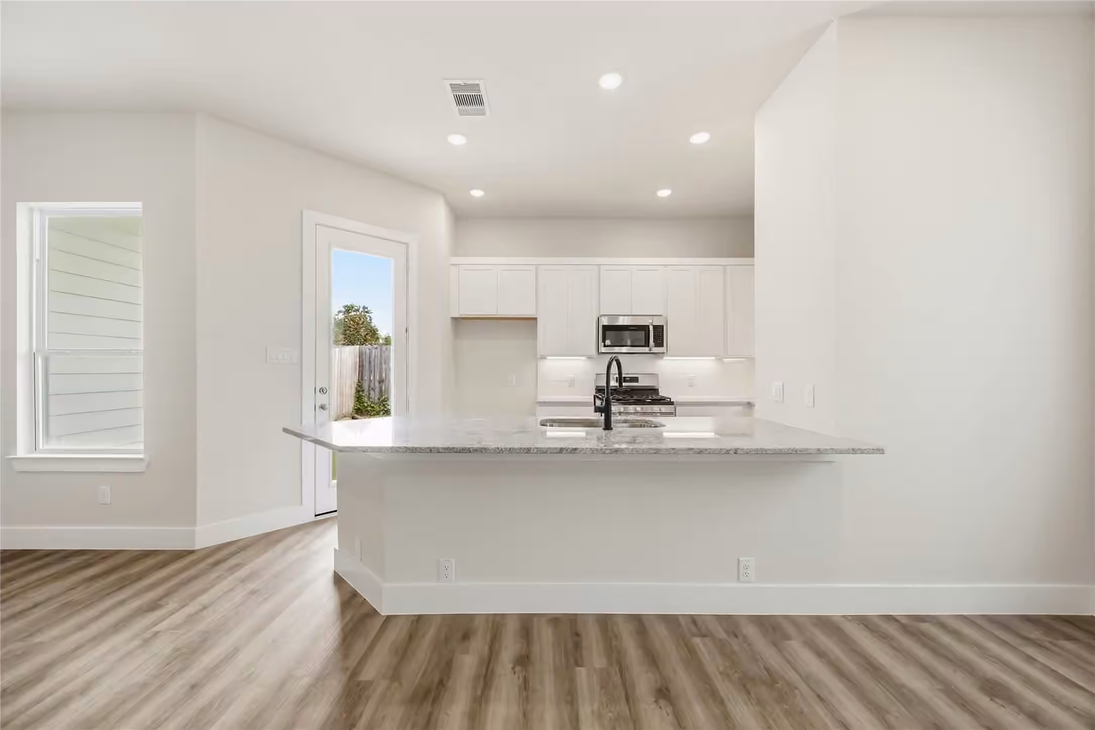 Photo 6 of 13439 Sun Cay Drive, Houston, TX