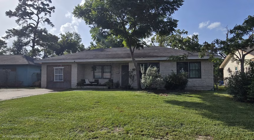 Photo of 7317 Boggess Road, Houston, TX 77016