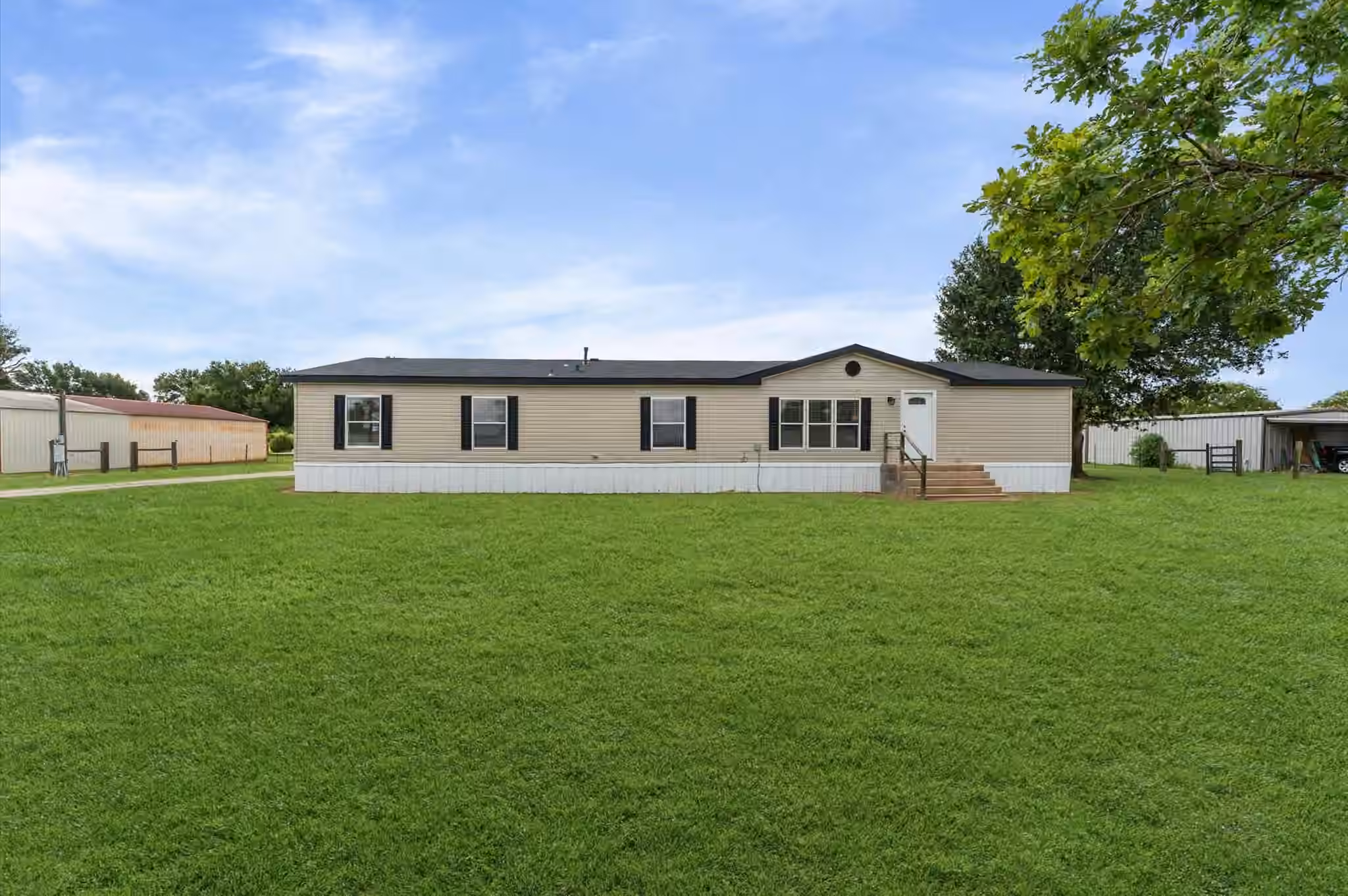 Photo 2 of 31525 Shiloh, Waller, TX