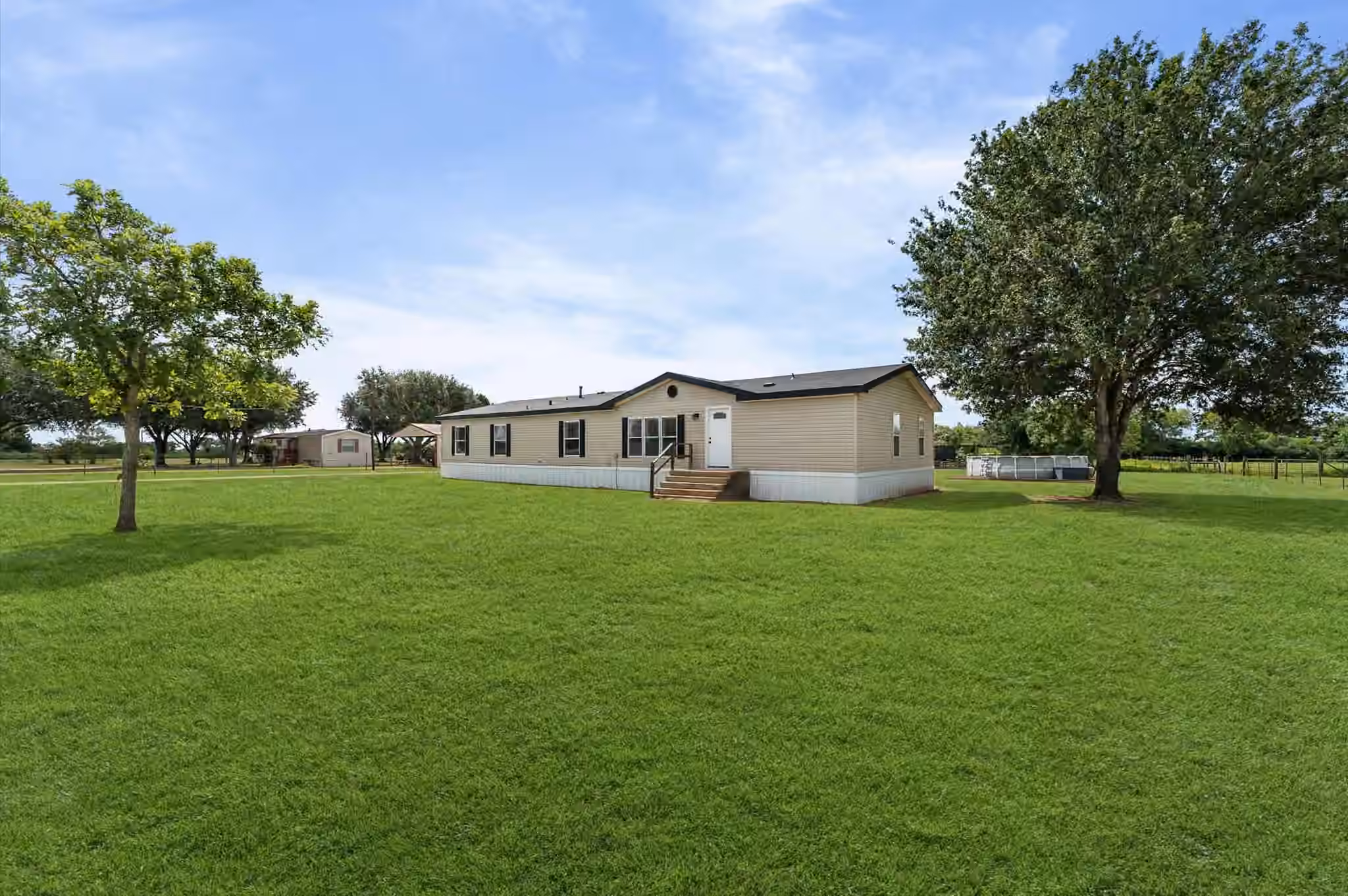 Photo 4 of 31525 Shiloh, Waller, TX