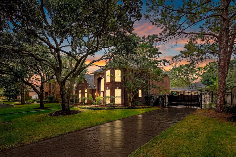 Photo 4 of 1507 Emerald Green Lane, Houston, TX