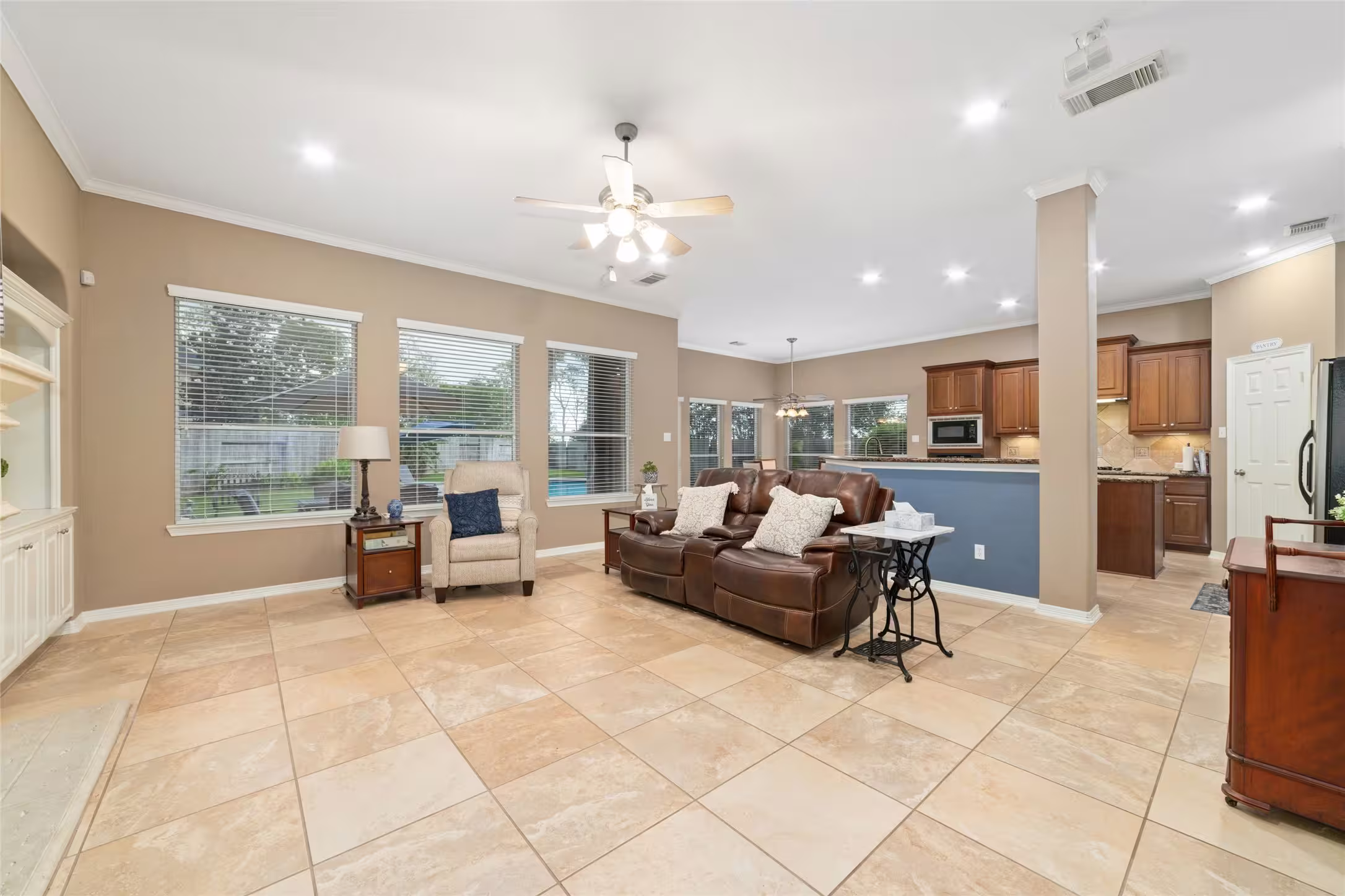 Photo 5 of 13643 Schumann Trail, Sugar Land, TX
